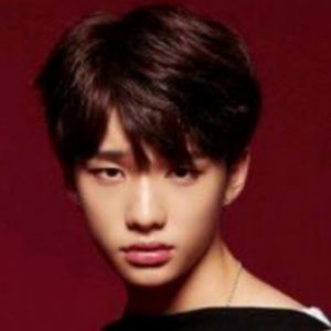 Meet your Posher, Hally